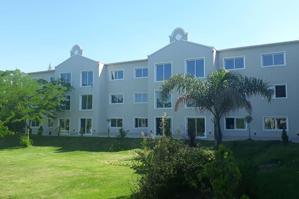 Howard Johnson Plaza & Convention Center La Plata